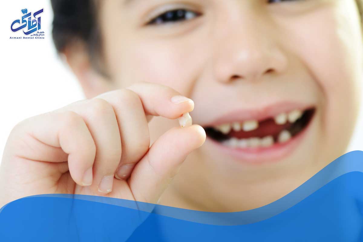 عکس افتادن دندان شیری کودکان 